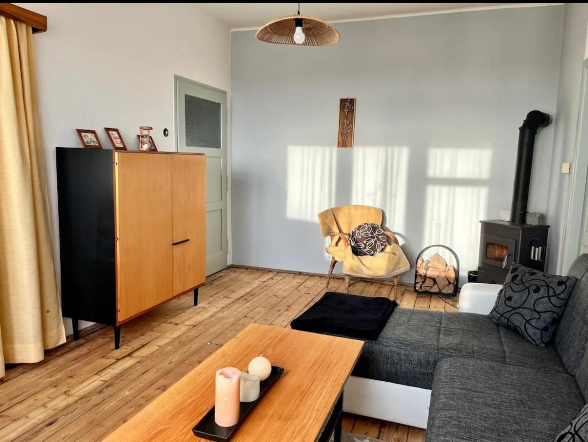 Slunny Byt S Krasnym Vyhledem Daire Nové Město nad Metují Dış mekan fotoğraf