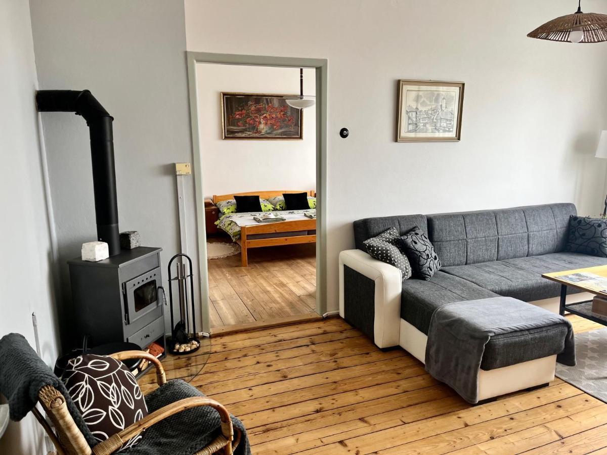 Slunny Byt S Krasnym Vyhledem Daire Nové Město nad Metují Dış mekan fotoğraf